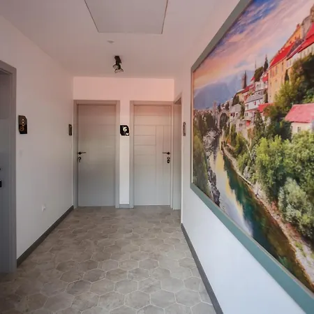 & Arch Apartment *